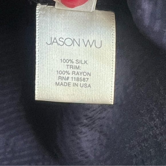 JASON WU  Sleeveless Mock Neck 100% Silk Top Navy Blue Sleeveless Gold Bar 4 - Picture 10 of 15